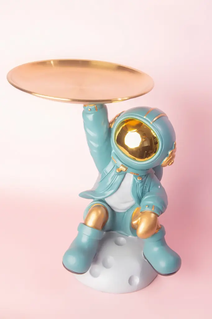 Galactic Explorer Astronaut Catchall Tray – Resin Desk Organizer